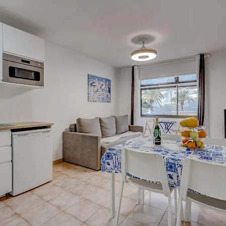 Amplio Duplex En Cristianos By Altamarhomes ロスクリスティアーノス