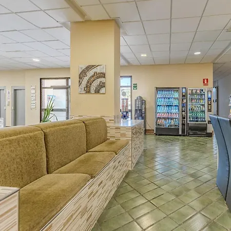 アパート Amplio Duplex En Cristianos By Altamarhomes ロスクリスティアーノス