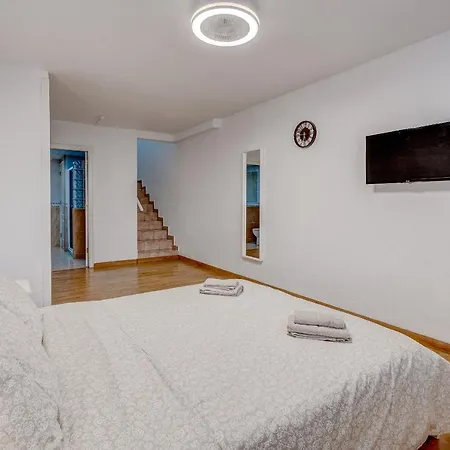 Amplio Duplex En Cristianos By Altamarhomes Apartment